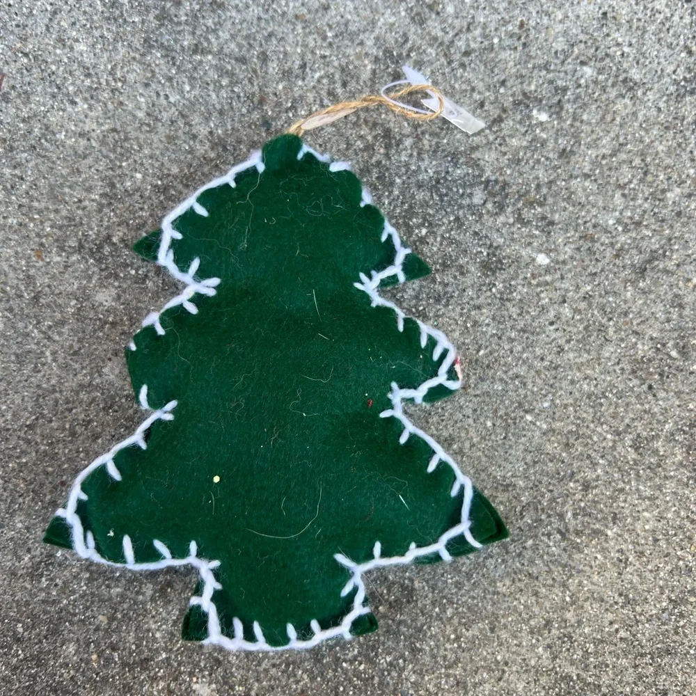 Green Felt Christmas Tree Ornament new with tags - Picture 9 of 12